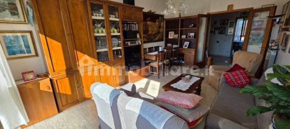 2 bedrooms Apartment in Florence, Italy No. 267317 15