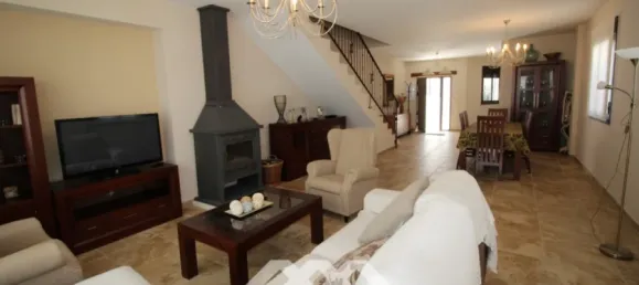 3 bedrooms House in Salares, Spain No. 59460 10