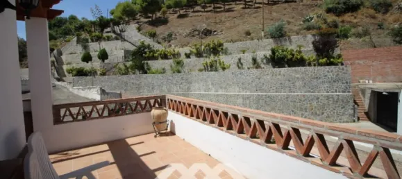 3 bedrooms House in Salares, Spain No. 59460 6