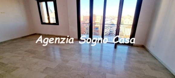 4 rooms Apartment in Ravenna, Italy No. 38596 3