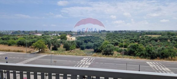 4 Schlafzimmer Wohnung in Bari, Italy, Nr. 365466 9