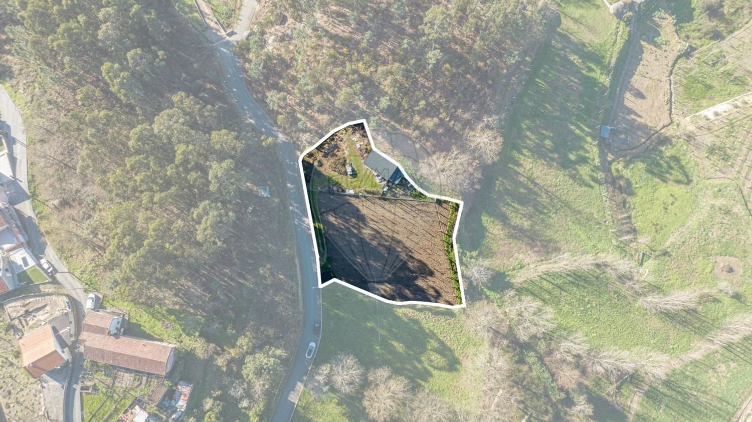 Terreno en Fafe, Portugal 1900 m² No. 35589