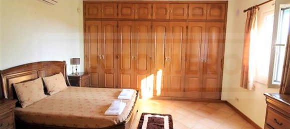 4 Schlafzimmer Villa in Guia, Portugal, Nr. 131006 9