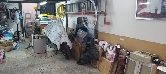  مرآب في Catania, Italy 42متر مربع رقم 223778 5