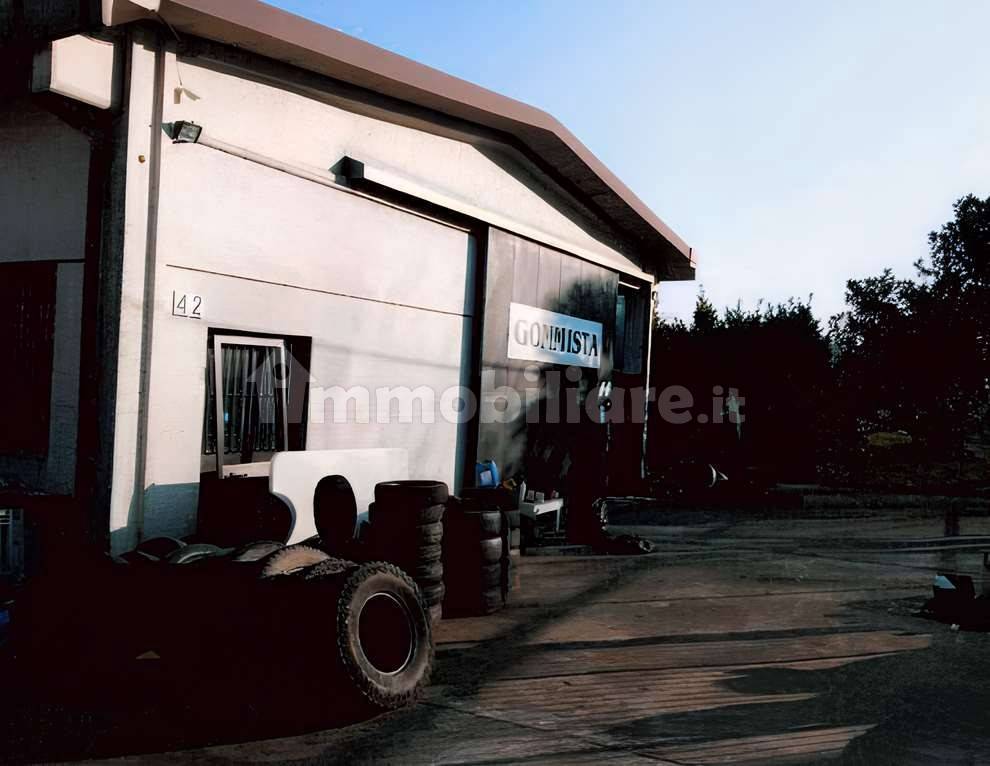 1 room Warehouse in Gemonio, Italy No. 388064