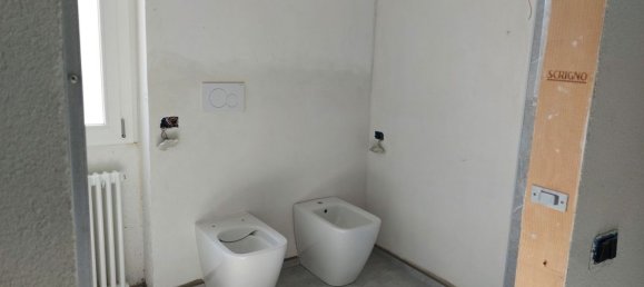 Apartamento de 3 habitaciónes en Stradella, Italy No. 133102 2