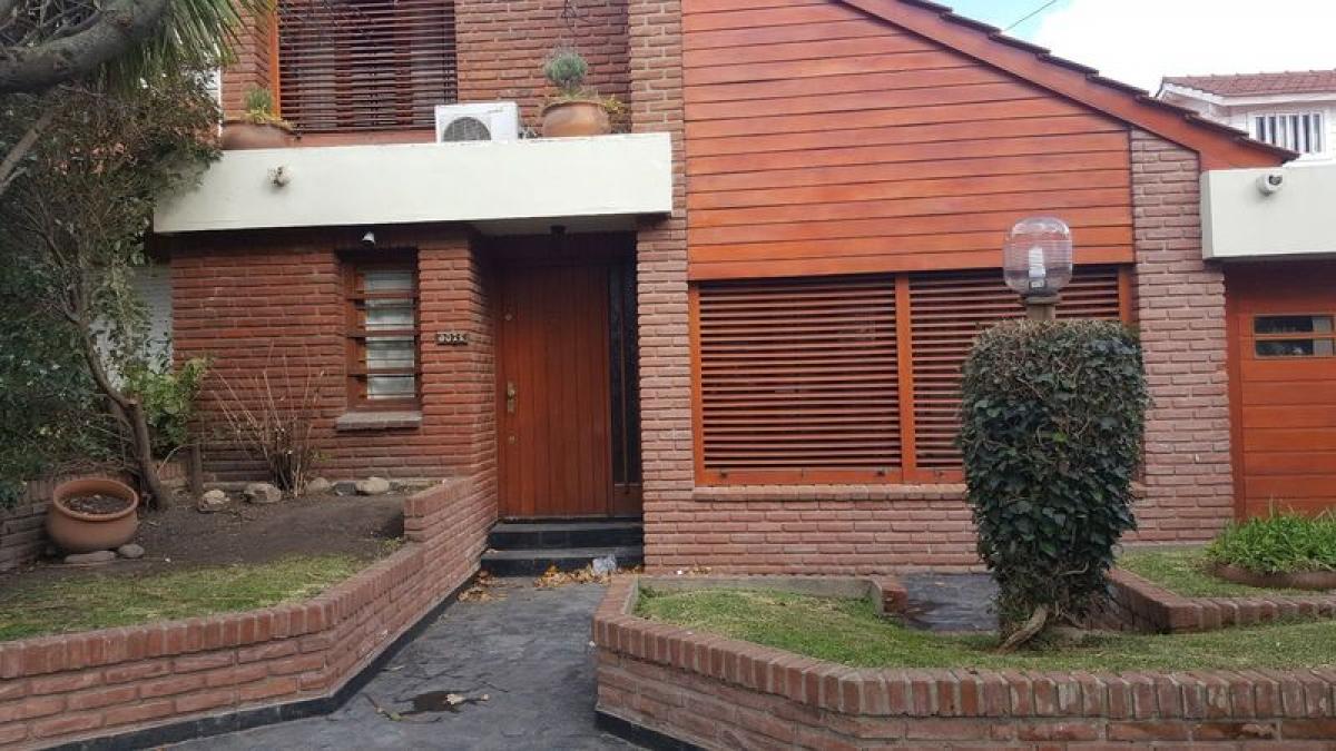 5 bedrooms House in Mar del Plata, Argentina No. 67673
