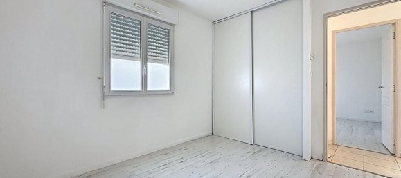 5 bedrooms House in Doue-en-Anjou, France No. 362824 7