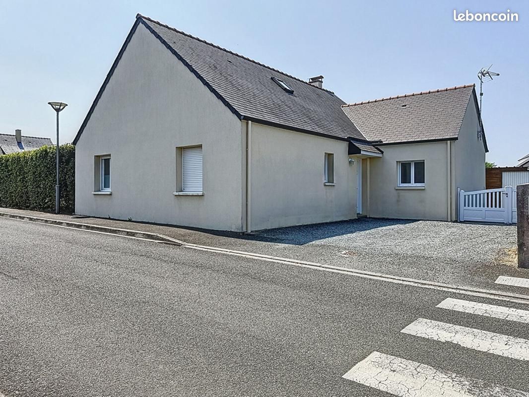 5 bedrooms House in Doue-en-Anjou, France No. 362824