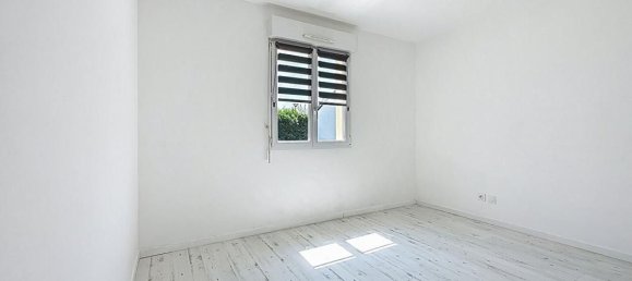 5 bedrooms House in Doue-en-Anjou, France No. 362824 8