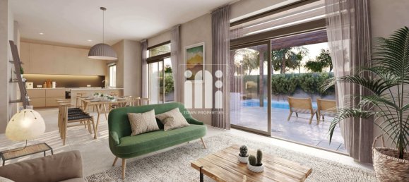 4 bedrooms Villa in Abu Dhabi, UAE No. 5600 3