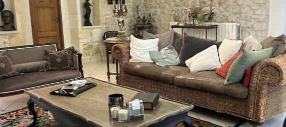 5 bedrooms House in Gironde, France No. 333251 2