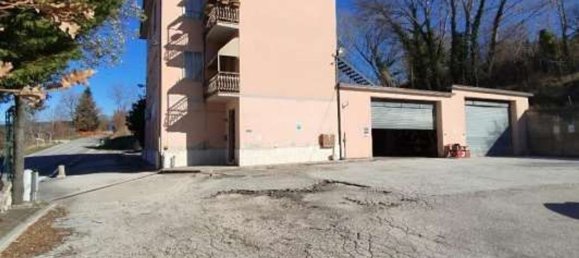  عقار تجاري في San Severino Marche, Italy 119متر مربع رقم 11303 6