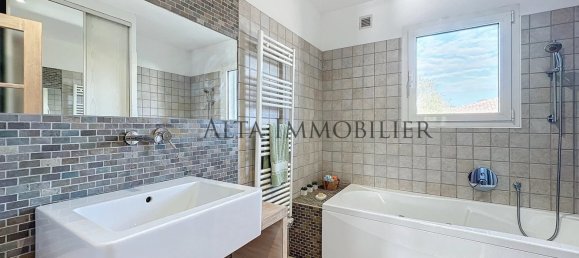 3 bedrooms Villa in Lecci, France No. 45483 26