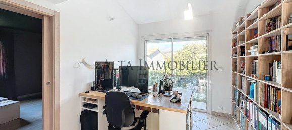 3 bedrooms Villa in Lecci, France No. 45483 25