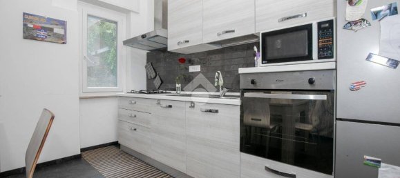 2 bedrooms Apartment in Genoa, Italy No. 302546 12