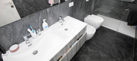 2 bedrooms Apartment in Genoa, Italy No. 302546 31