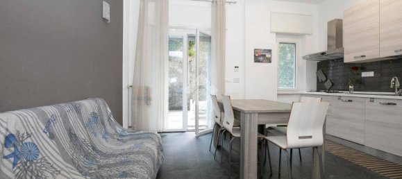 2 bedrooms Apartment in Genoa, Italy No. 302546 9