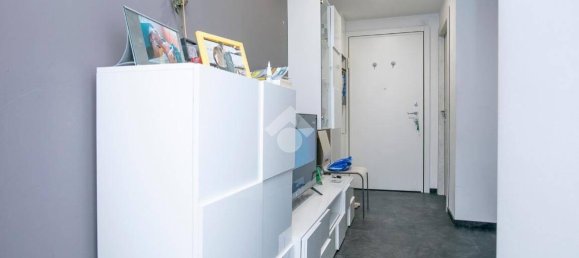 2 bedrooms Apartment in Genoa, Italy No. 302546 2