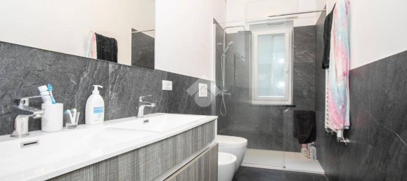 2 bedrooms Apartment in Genoa, Italy No. 302546 29