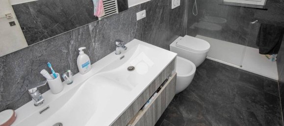 2 bedrooms Apartment in Genoa, Italy No. 302546 30