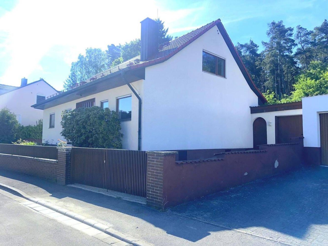 Бунгало с 6 комнатами в Roth, Германия № 320258