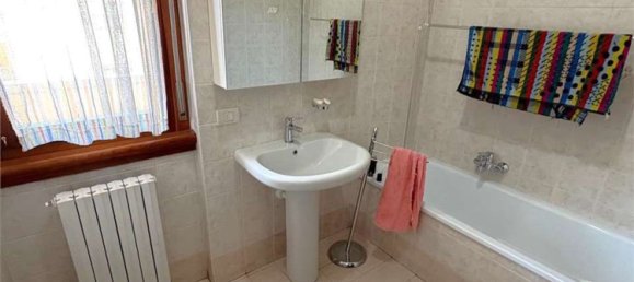 3 Schlafzimmer Wohnung in Verona, Italy, Nr. 346018 22