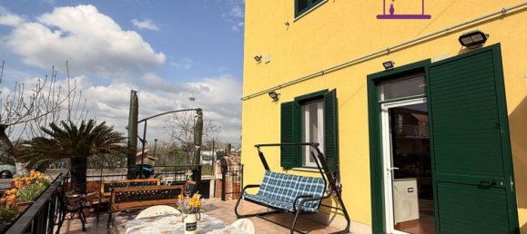 3-salle Appartement à Rome, Italy No. 9312 14