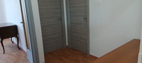 2 bedrooms Apartment in Tivoli, Italy No. 321648 2