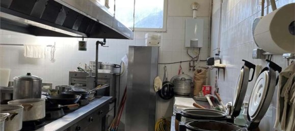 Propriété commerciale à Reggio Emilia, Italy 600m² No. 173419 5