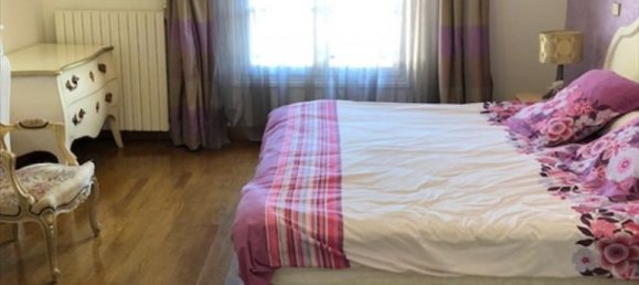 6 chambres Maison à Chilly-Mazarin, France No. 174009 3