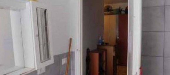 4 rooms Apartment in Rome, Italy No. 24274 5