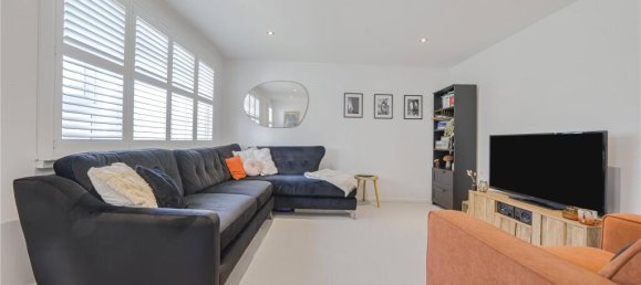 2 bedrooms Apartment in London, United Kingdom No. 7215 4