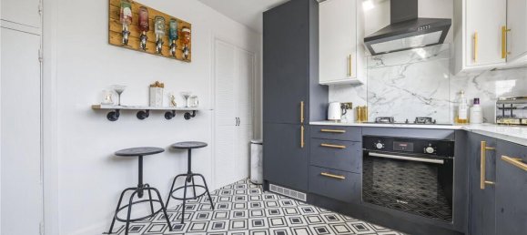 2 bedrooms Apartment in London, United Kingdom No. 7215 5