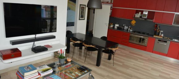 3 bedrooms Apartment in Milan, Italy No. 362652 3