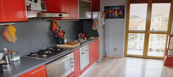 3 bedrooms Apartment in Milan, Italy No. 362652 4