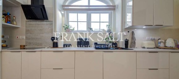 2 bedrooms Townhouse in Luqa, Malta No. 105 3