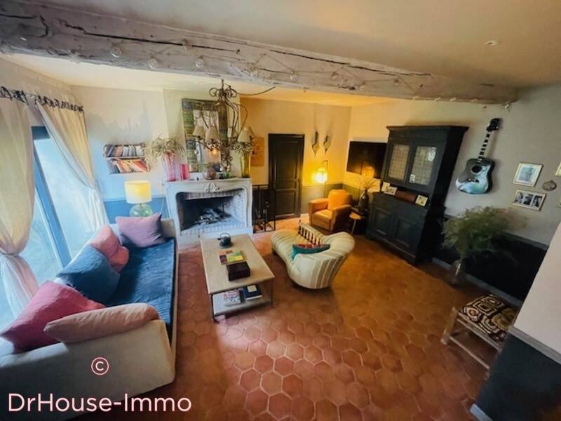 Villa de 3 dormitorios en Villiers-sous-Grez, France No. 137017