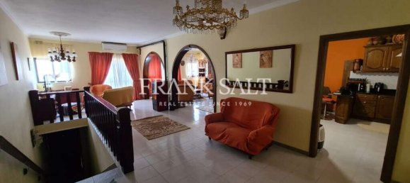 Maisonette de 5 dormitorios en Attard, Malta No. 8412 6
