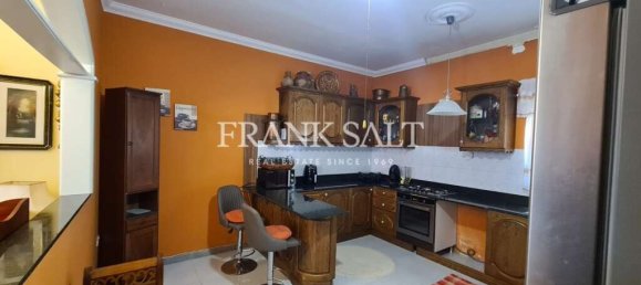 Maisonette de 5 dormitorios en Attard, Malta No. 8412 5