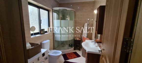 Maisonette de 5 dormitorios en Attard, Malta No. 8412 10