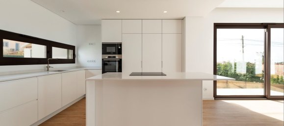 4 bedrooms House in Cascais, Portugal No. 166626 7