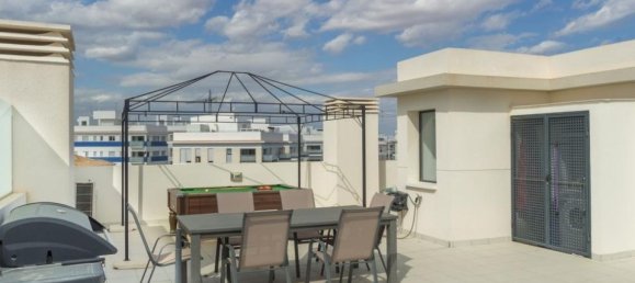 Ático de 3 dormitorios en Alicante, Spain No. 177316 6