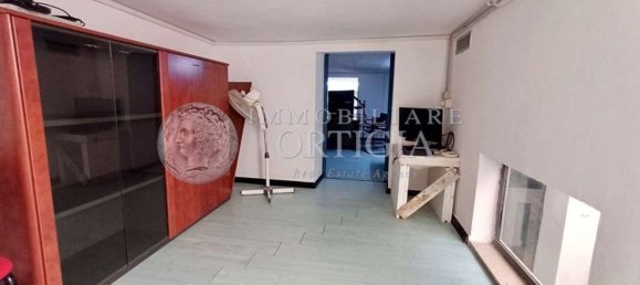 104m² Commercial property in Syracuse, Italy No. 340788 7