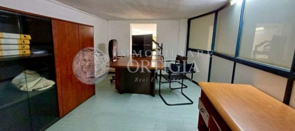 104m² Commercial property in Syracuse, Italy No. 340788 5