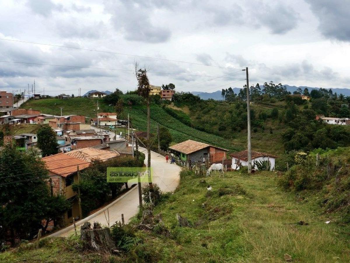 Grundstück in Antioquia, Colombia, Nr. 527