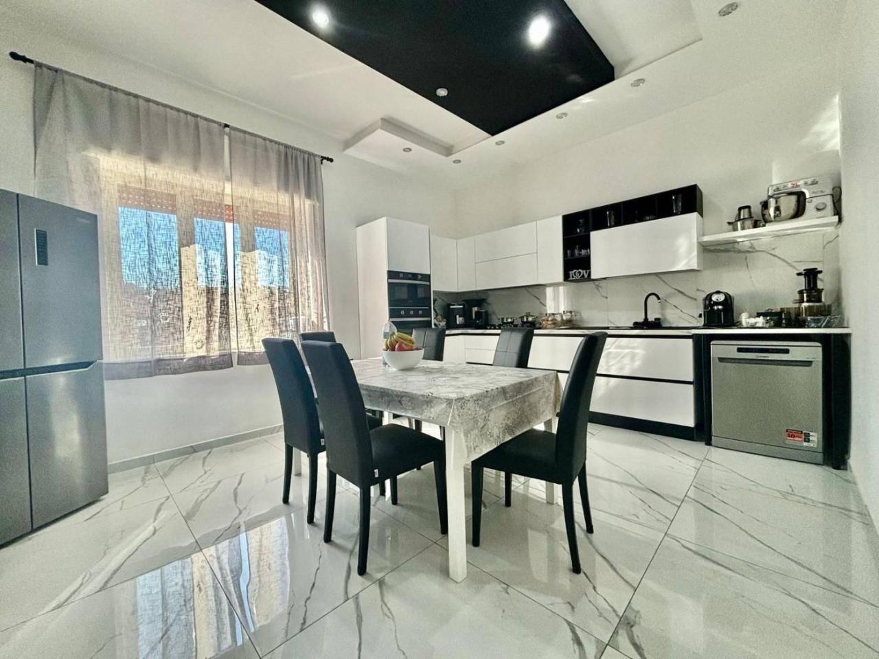 3 rooms Apartment in Marano di Napoli, Italy No. 32151