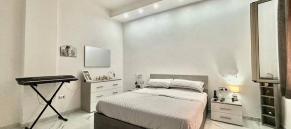 3 rooms Apartment in Marano di Napoli, Italy No. 32151 16