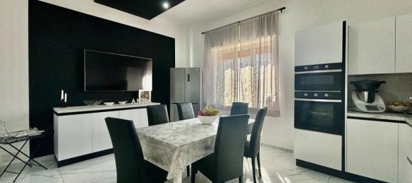 3 rooms Apartment in Marano di Napoli, Italy No. 32151 2