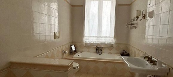 3 rooms Apartment in Taranto, Italy No. 86766 17